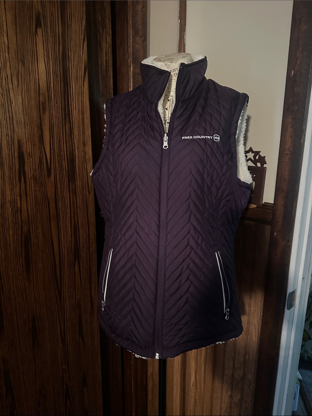 Free Country Quilted Sleeveless Vest in Deep Plum